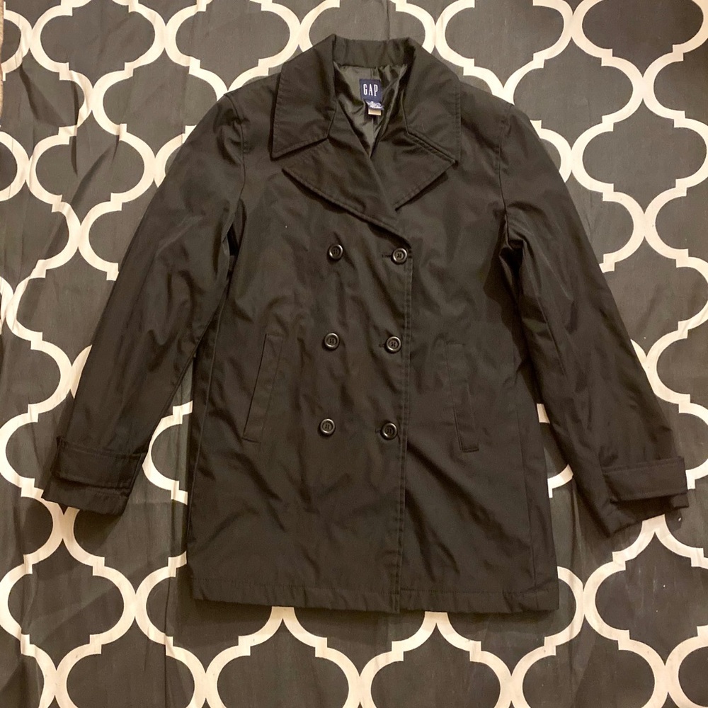 Women’s black Gap raincoat